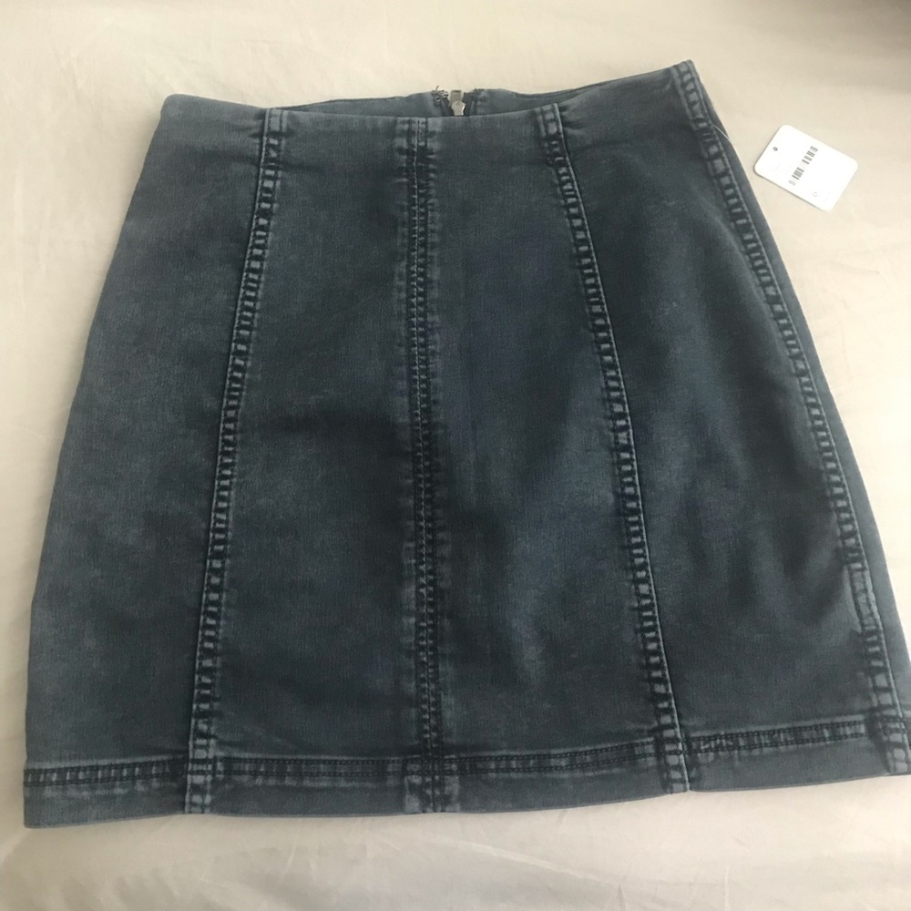 High waisted skirt